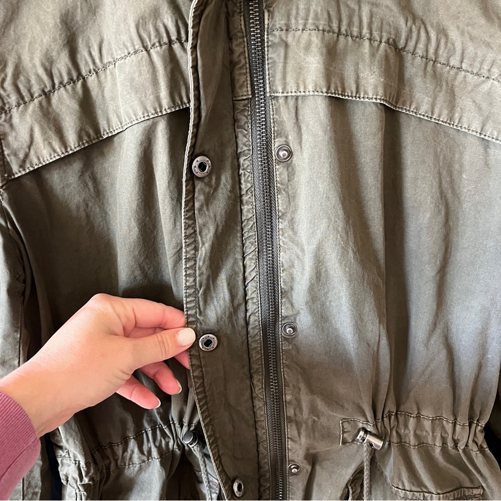 Levi's Utility Jacket - Picture 5 of 16